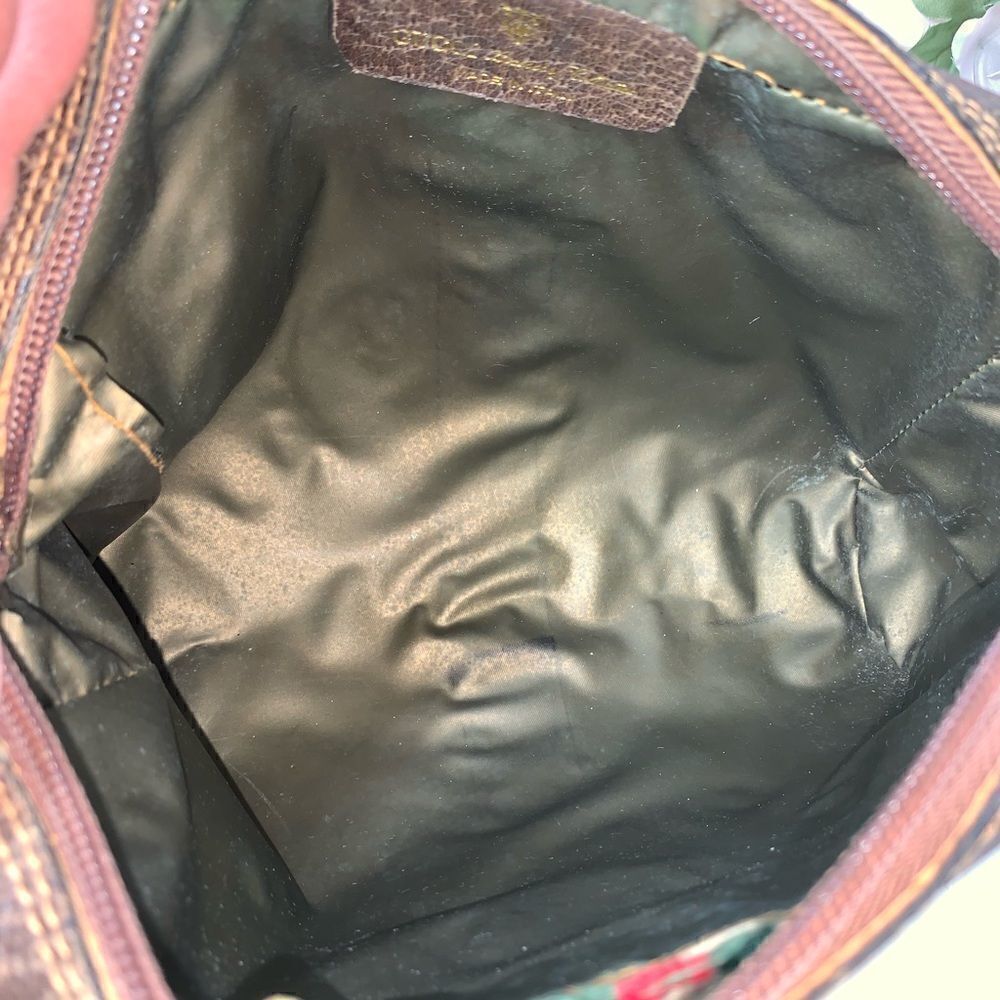 Authentic GUCCI Toiletry Clutch Bag - Picture 8 of 14